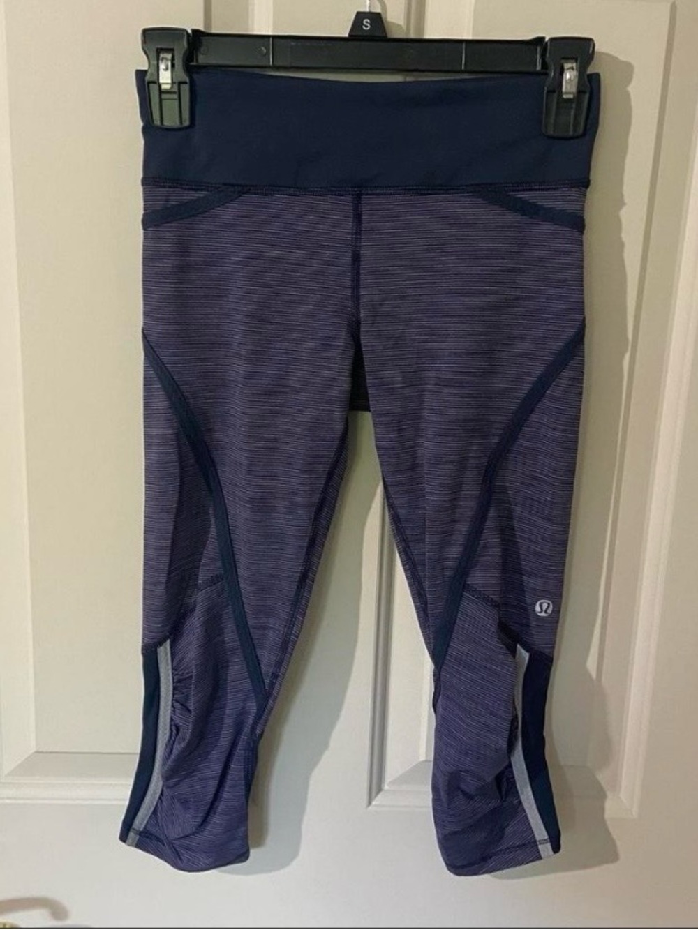 lululemon athletica Navy & Heathered Purple Cropped Leggings